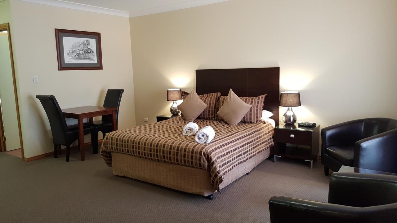 Gateway Motor Inn - Self Check-In Broken Hill Exterior foto